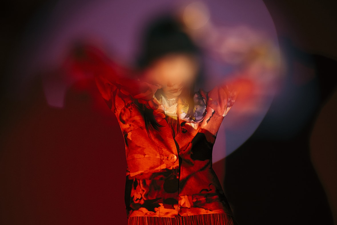 誰も聴いたことのない音を求めて。紫 今が音楽に込める想い。 | feature | HOUYHNHNM(フイナム)