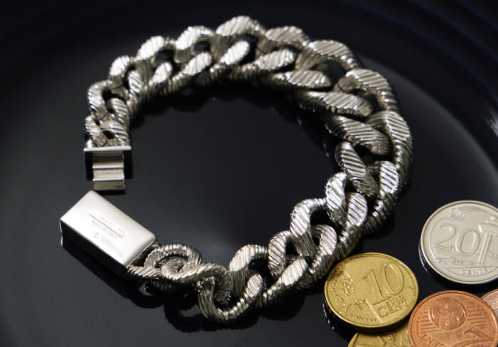 連載「憧れの逸品」No.370 エコロジカルなジル サンダーのブレスレット＆リング。