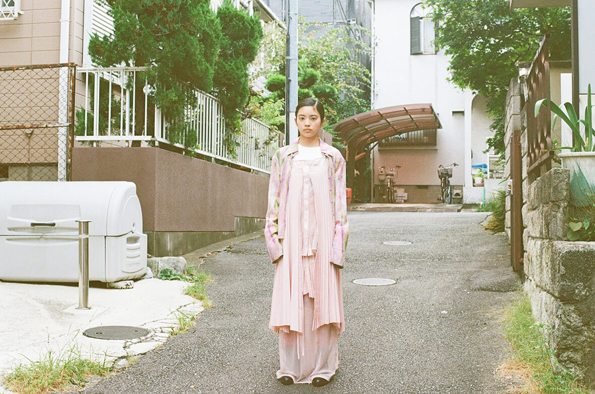 路地裏てぃーん。103人目 秋好美桜 18歳 | feature | HOUYHNHNM