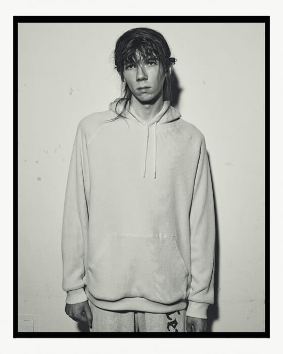 テンボックスのデザイナーが手がける新ブランド・コスモス テキサスの2024年秋冬。すべてのアイテムにワッフル生地が使われています。