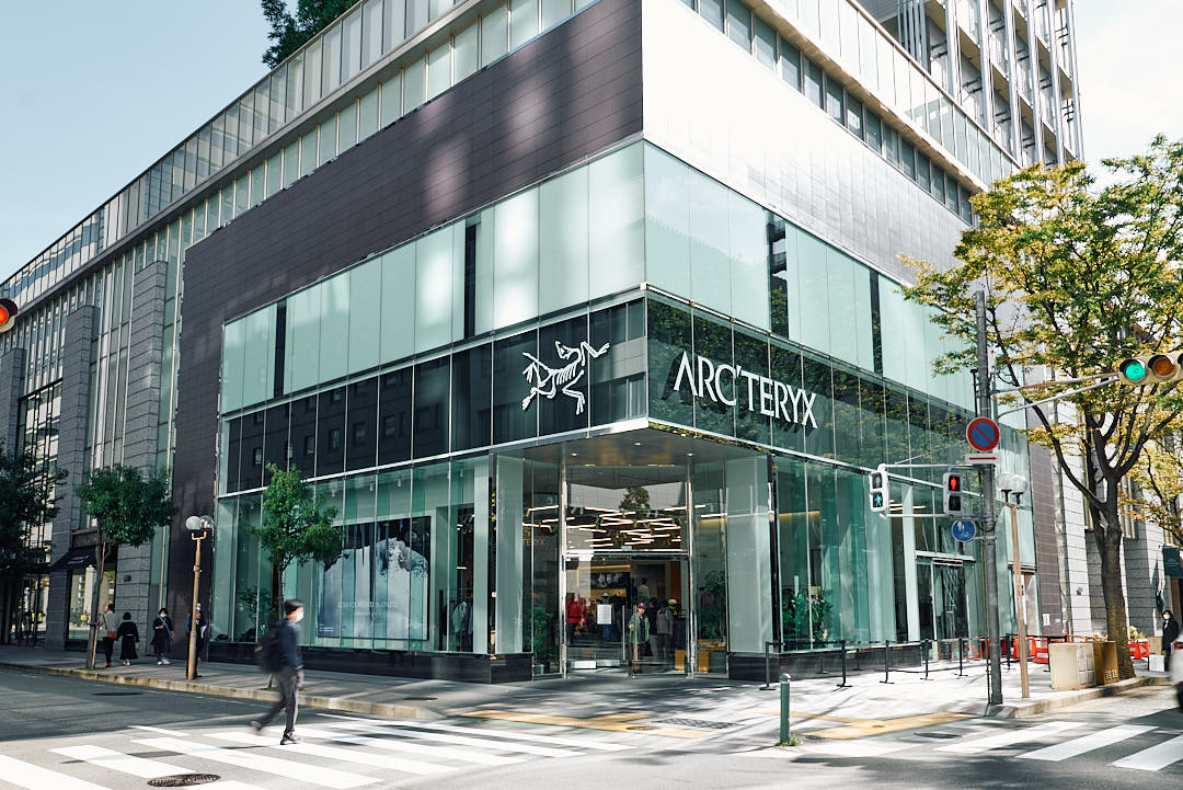 アジア初の“壁あり”アークテリクス。登れるショップが神戸にオープン