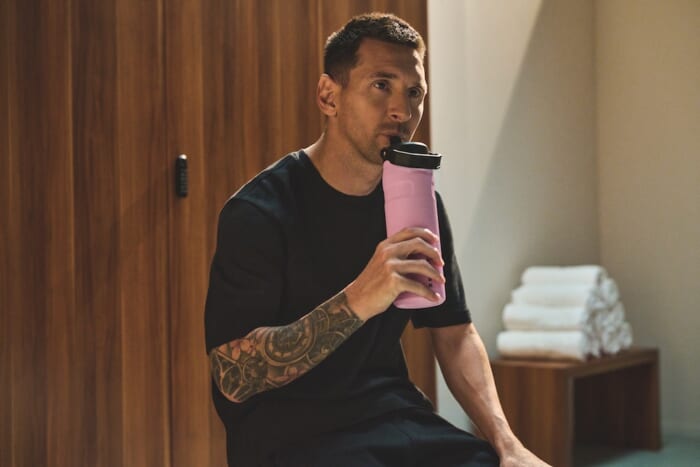 スタンレーの次なるコラボ相手は、リオネル・メッシ。世界最高のサッカー選手とつくったスペシャルなボトルとは？