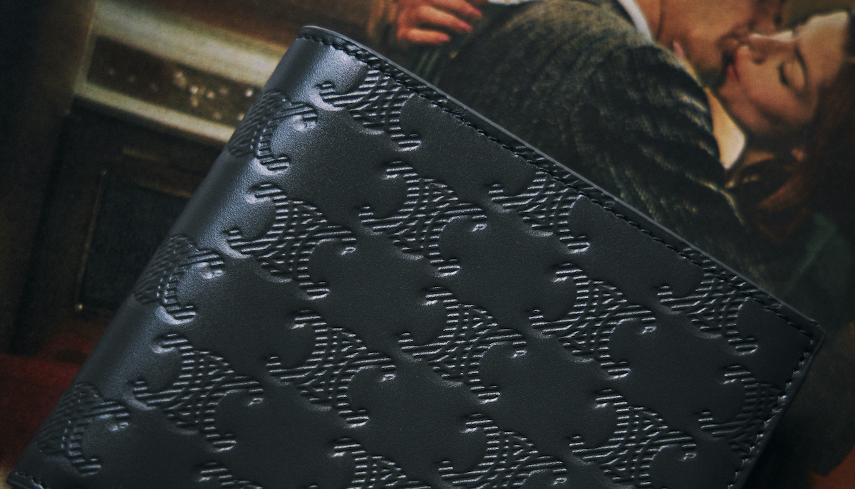 連載「憧れの逸品」No.383 トリオンフをクールに解釈したセリーヌの財布。