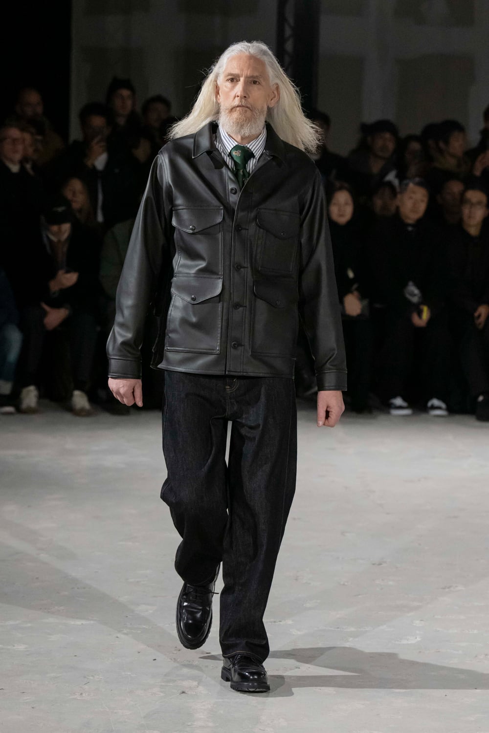 美品✨JUNYA WATANABE MAN Big マフラー ブラック 美品✨JUNYA WATANABE MAN Big マフラー ブラック Jacket | GATE