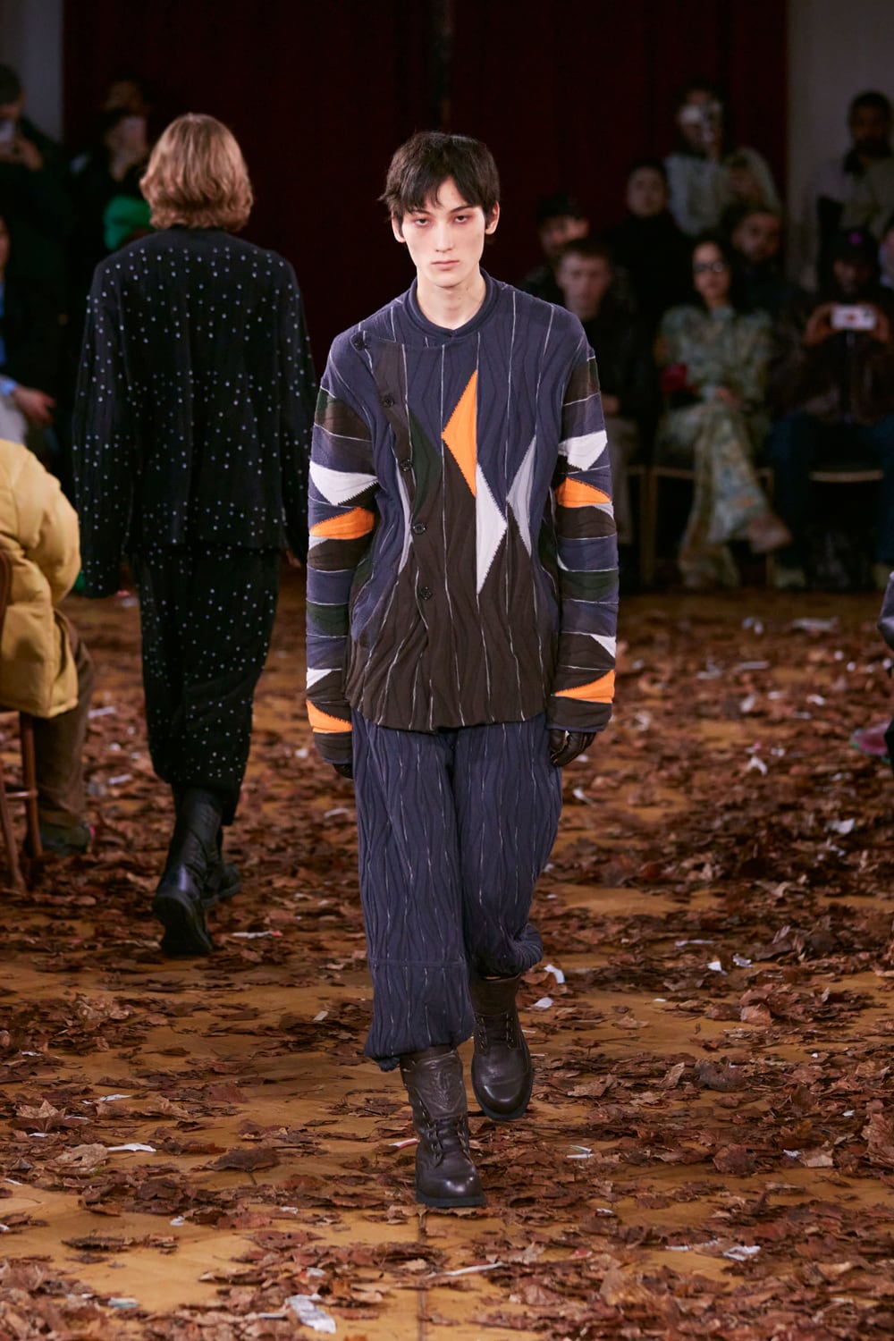 KIKO KOSTADINOV | HOUYHNHNM (HOUYHNHNM)