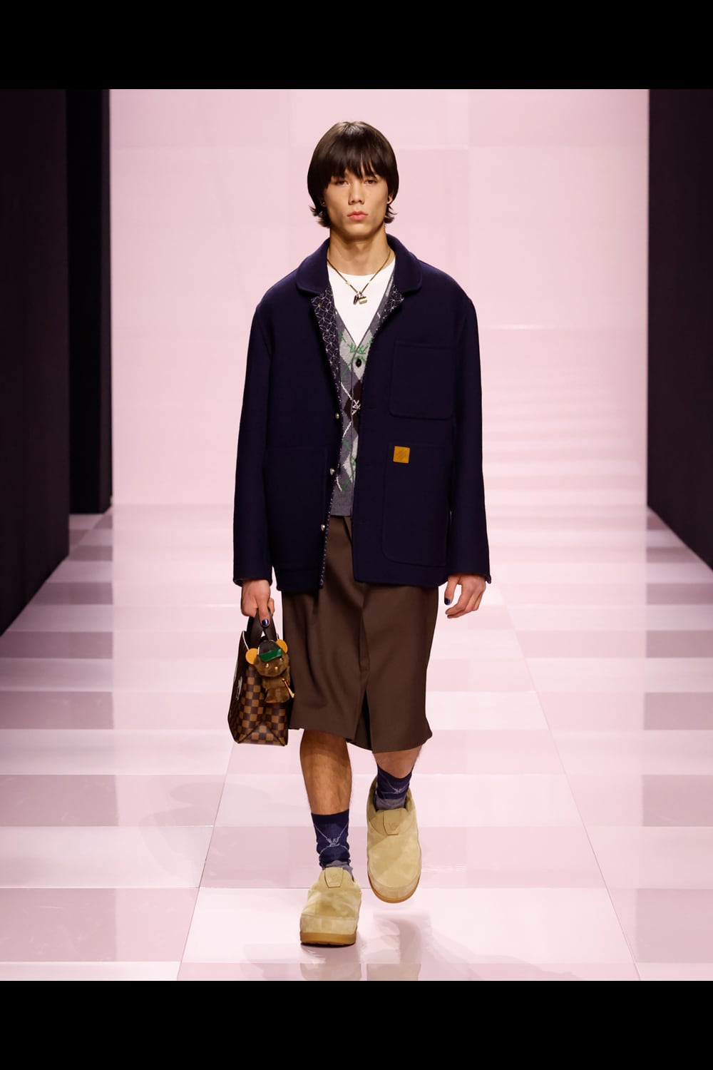 ボロタイが良いアクセント☆ウエスタン気分LouisVuittonフーディ LOUIS VUITTON | HOUYHNHNM（フイナム）