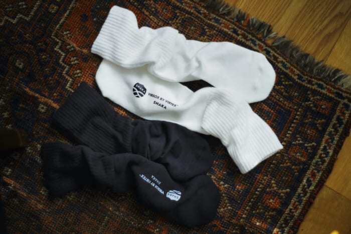 足元について考えるときに、シャカとビブソックスのつくるもの。初コラボは、結局いちばん履いちゃうリブソックスです。