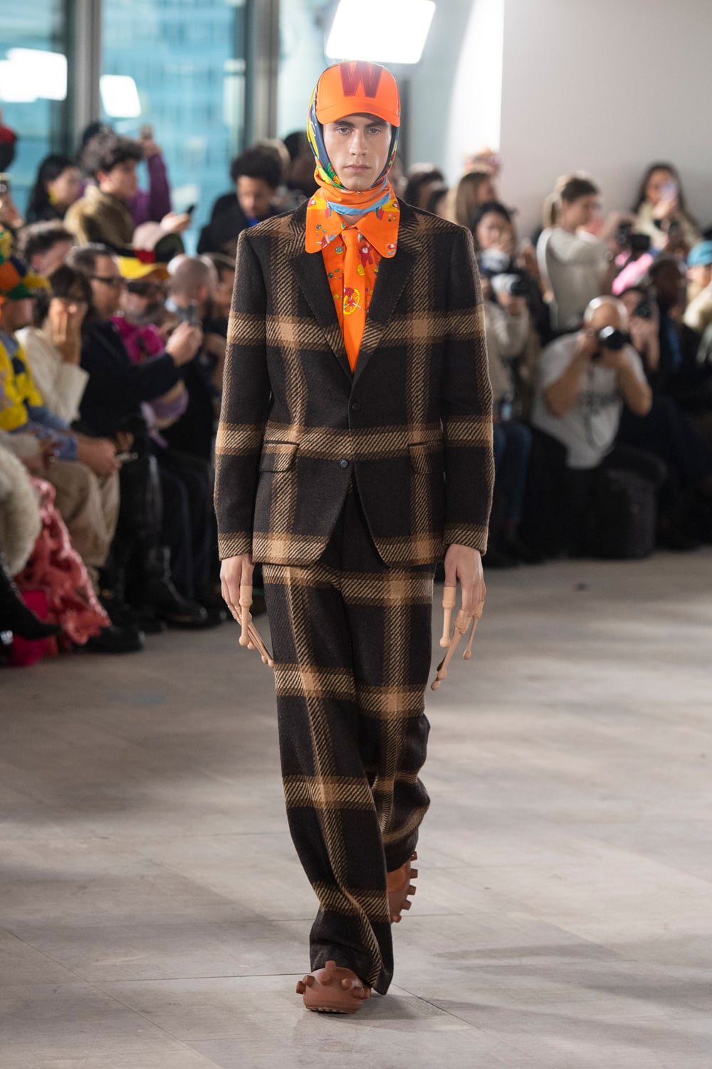 w&lt ラフォーレ フィギュア walter van beirendonck w&lt ラフォーレ フィギュア walter van beirendonck - メルカリ