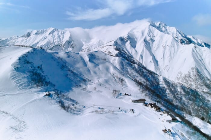 首都圏から2時間の銀世界。谷川岳天神平スキー場がMt.T by 星野リゾートに生まれ変わりました。