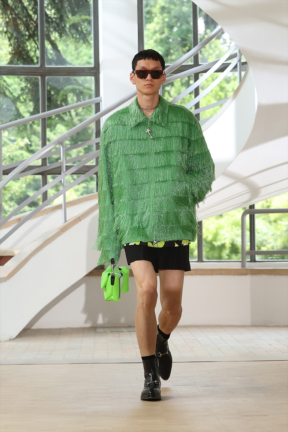 2025年春夏新作 ★GUCCI★ ニットシャツ 23SS新作♪【国内発送☆GUCCI】ポーター シルクツイル シャツ