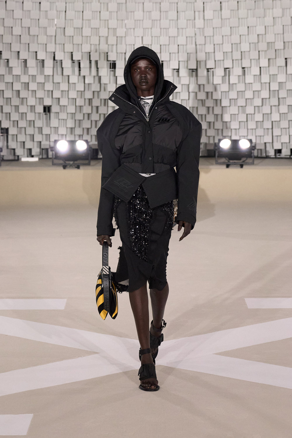 OFF-WHITE™ | HOUYHNHNM（フイナム）