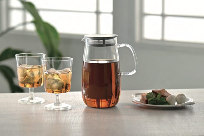 A pot for barley tea that is easy, stylish, and time-saving. Hario has created Mugi-chan.