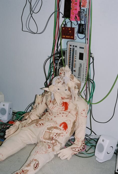 This two-person exhibition by Wataru Komachi, who also produces BECK's tour T-shirts, and stylist Tatsuya Shimada will include a zine by photographer Yoko Kusano for sale.