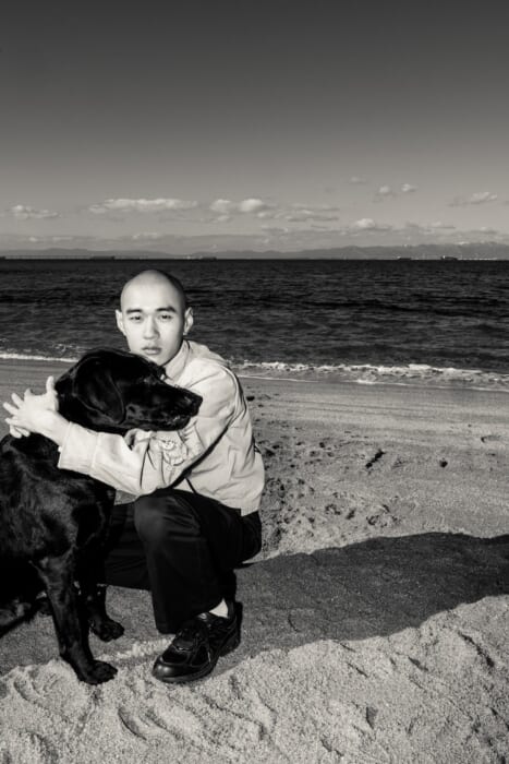 NEI's new song is co-written with an acoustic unit. Please enjoy it together with a short movie-like music video.