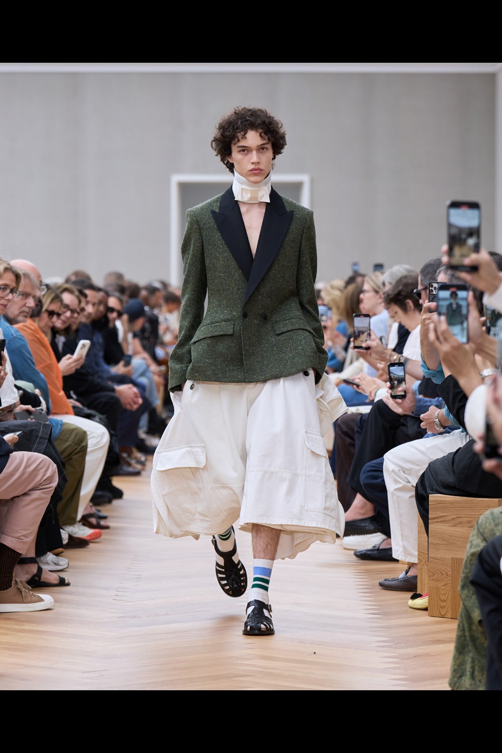 DIOR | HOUYHNHNM (HOUYHNHNM)