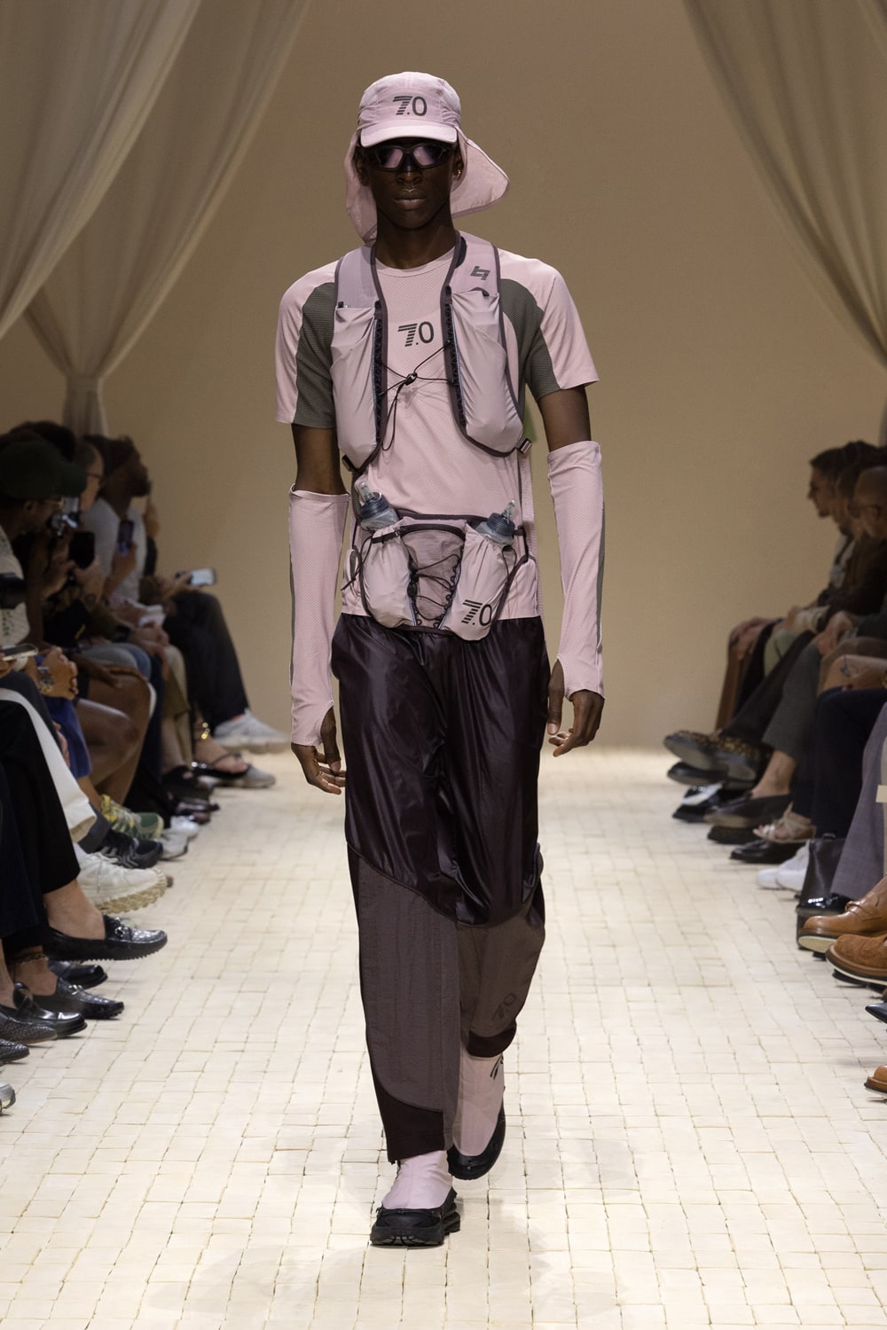 EMPORIO ARMANI | HOUYHNHNM (HOUYHNHNM)