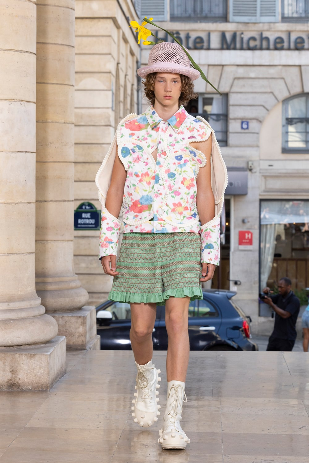 w&lt ラフォーレ フィギュア walter van beirendonck - メルカリ