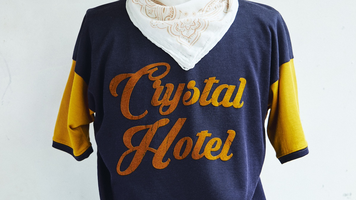 A T-shirt by Maison Margiela that teaches us the meaning of taking good care of things.