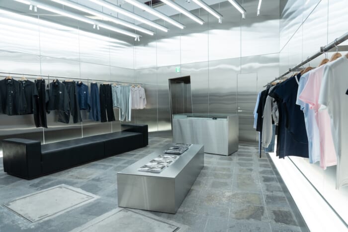 Basix opens a flagship store in Omotesando. It is an immersive store where you can experience the brand's philosophy through all five senses.
