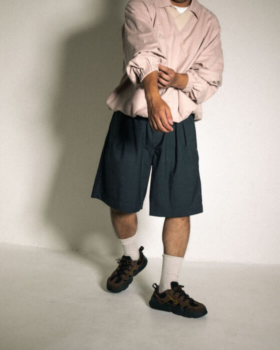 Fuse dress and sport elements. Feel free to wear the tops from the Isleby collection.