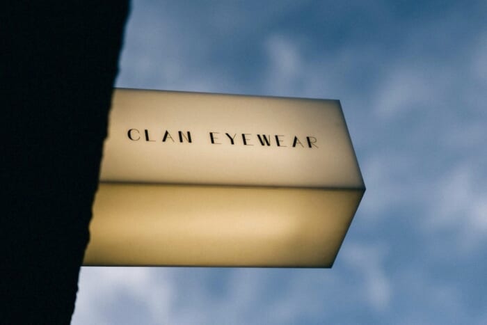 For those who want to get eyewear now, we recommend a new select store in Kiyosumi-Shirakawa. Vintage eyewear is also available!