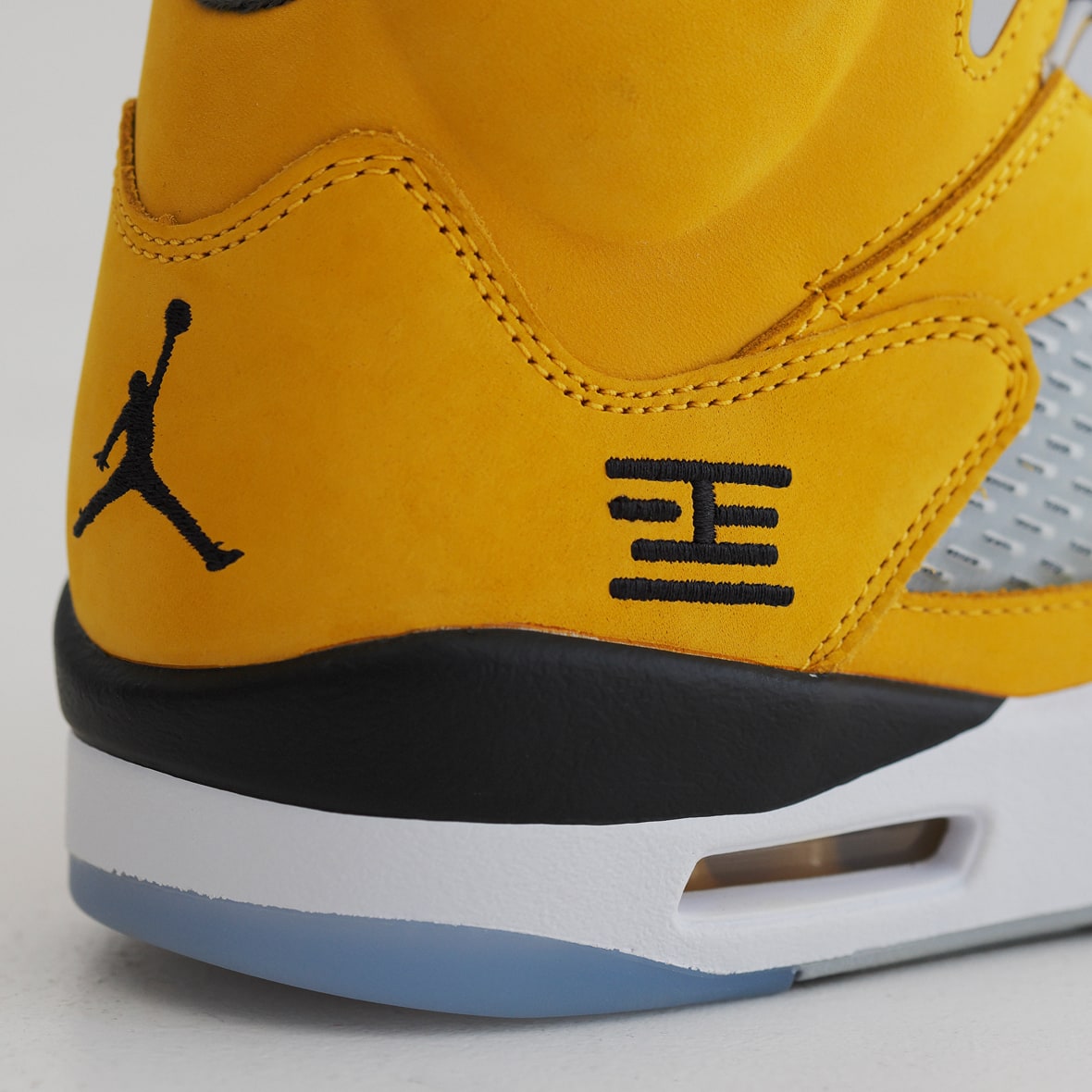 vanimimiページ AIR JORDAN 5 RETRO SE 