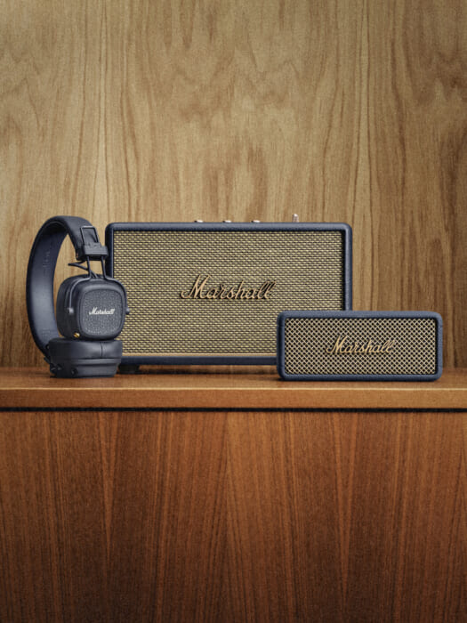 マーシャルで音を聴こう。大人気のヘッドフォンとスピーカーシリーズから新色「Midnight Blue」が発売中です。