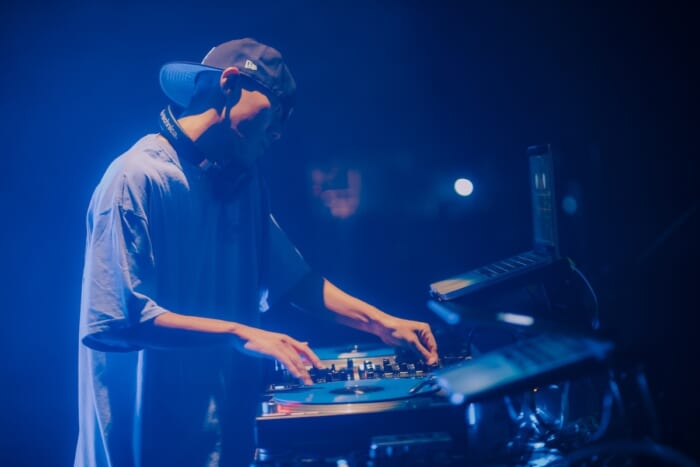 The beat tape "Elixir", which was previously available on CD and cassette tape, is now also available for download.