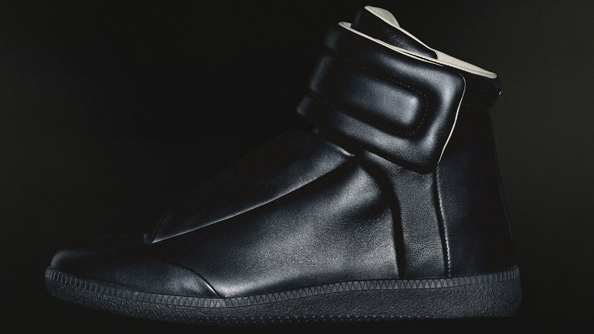 Maison Margiela's masterpiece, once loved by clothing lovers, is back. Its name is the "Future" sneaker.