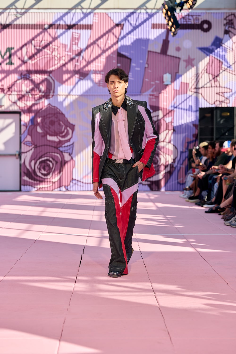 OFF-WHITE™ | HOUYHNHNM（フイナム）