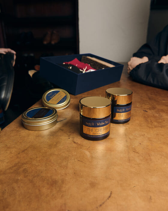 その道のプロ同士が共演。ブリフトアッシュ × ウィズダムツールのオリジナルシューケアBOXで、大切な革靴をもっと大切に。