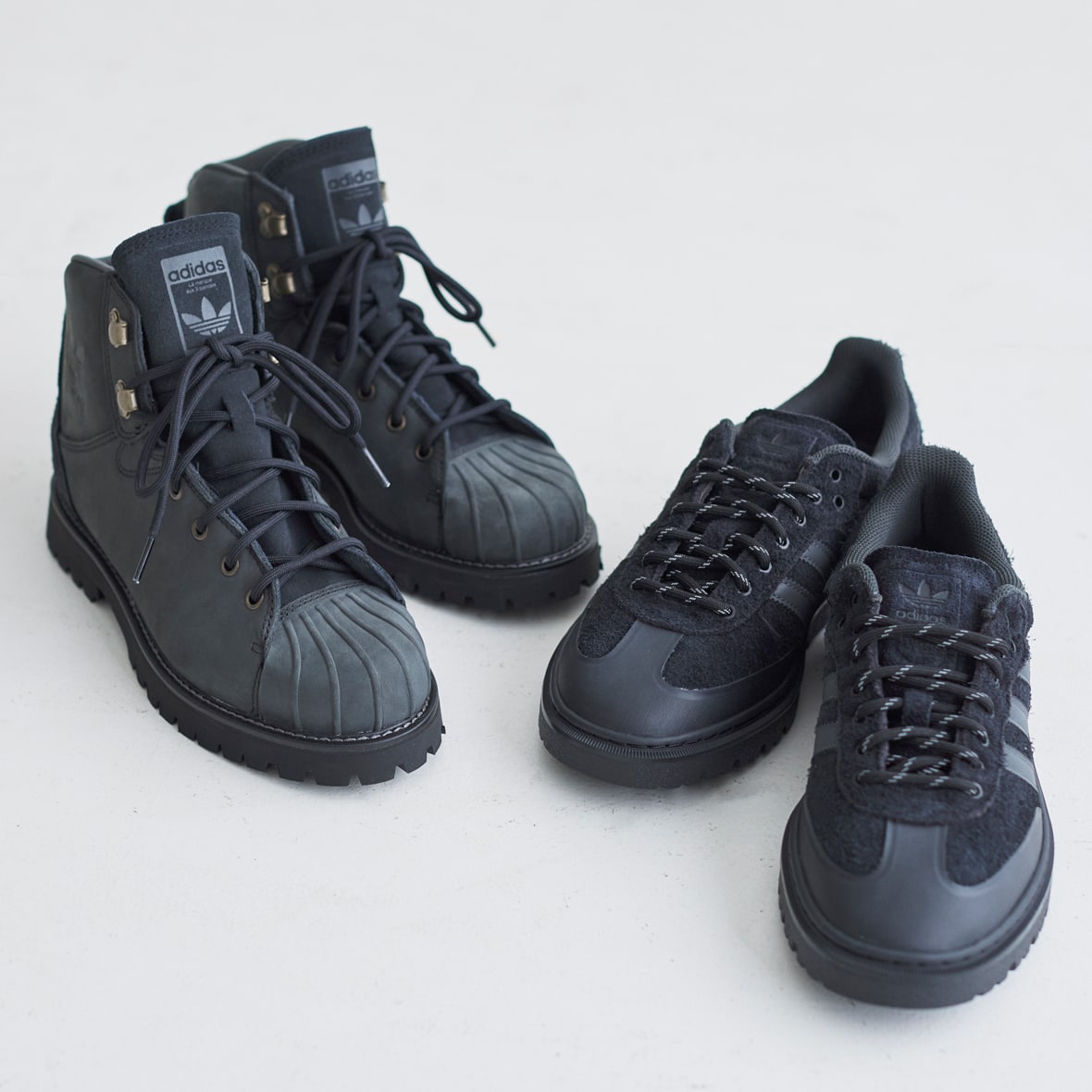 フイナムの『月刊アトモス』Vol.36 いまこそ履きたい「ブラック