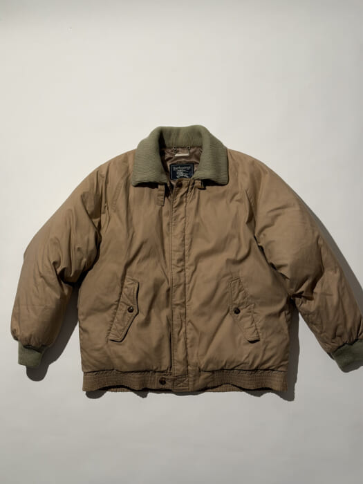 【Commune H フリマ】冬の空っ風には、バーバリーのダウンブルゾンをどうぞ。