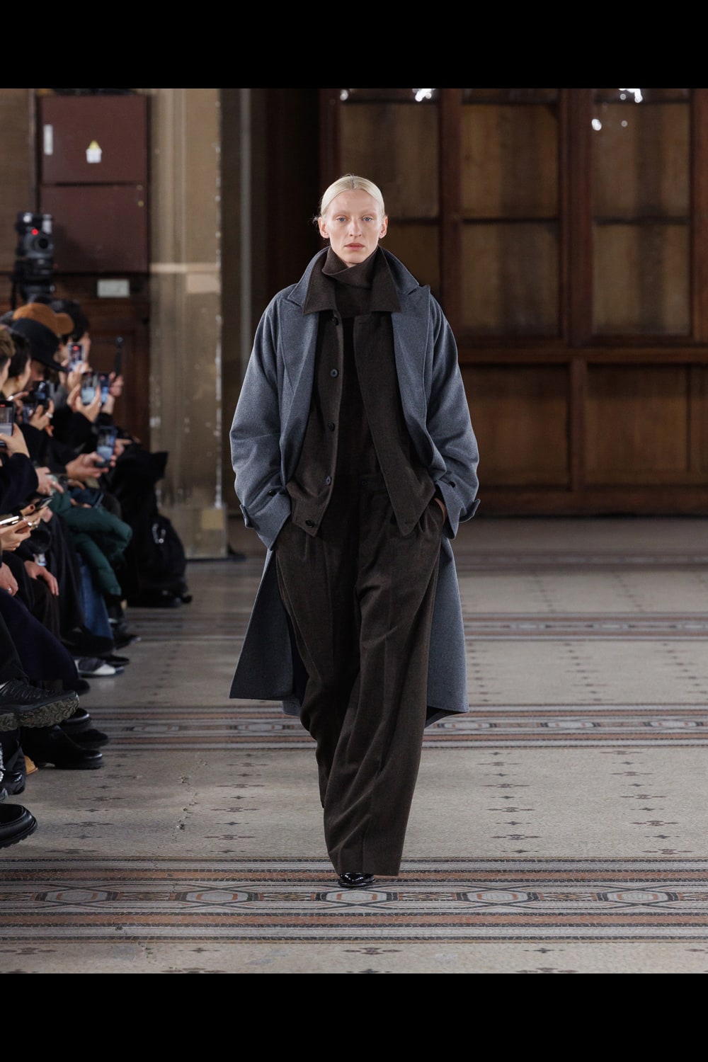 ssstein | HOUYHNHNM (huynum)