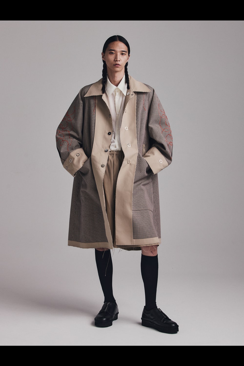 ALMOSTBLACK | HOUYHNHNM (HOUYHNHNM)