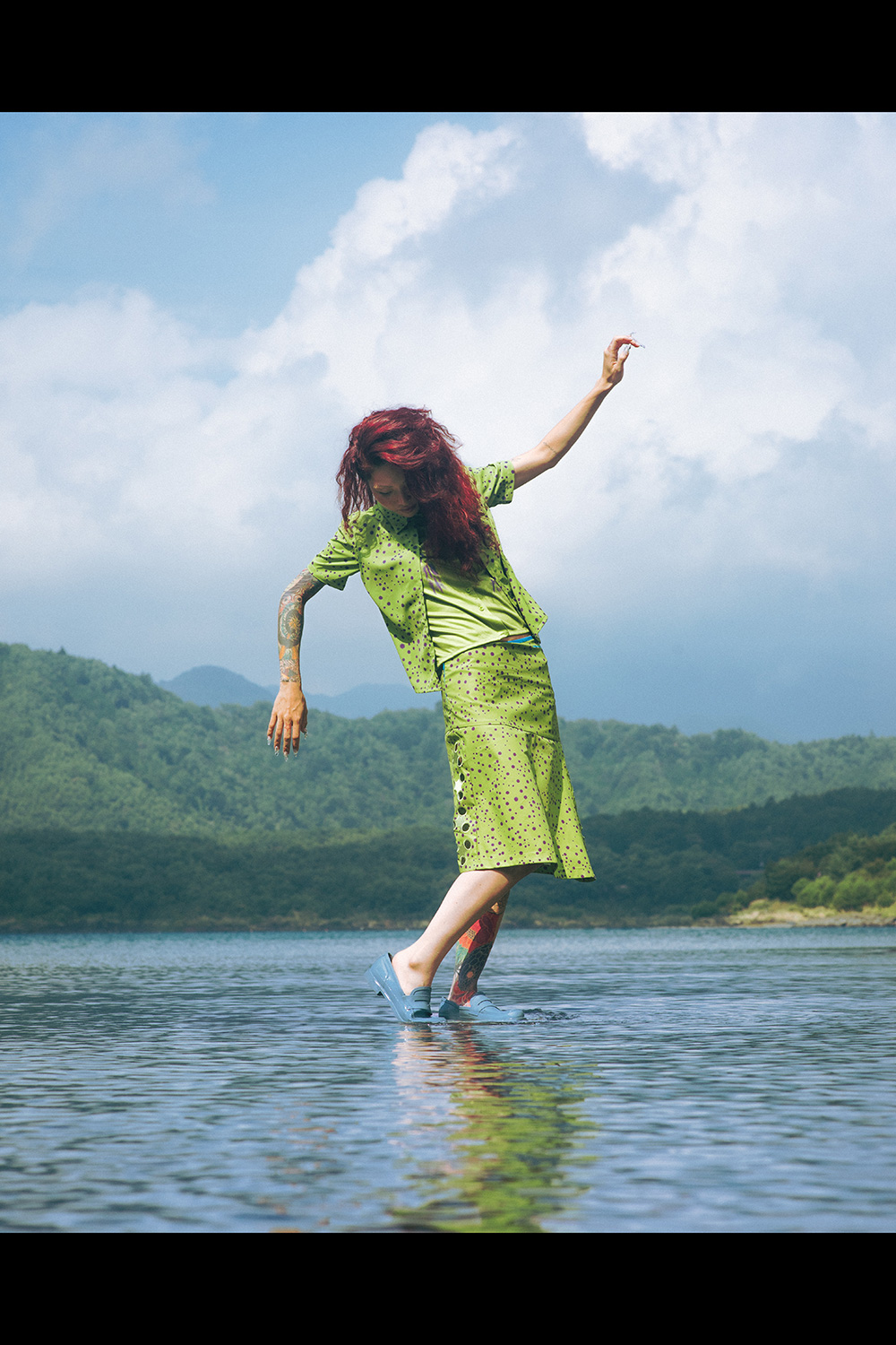 paranoid | HOUYHNHNM（フイナム）