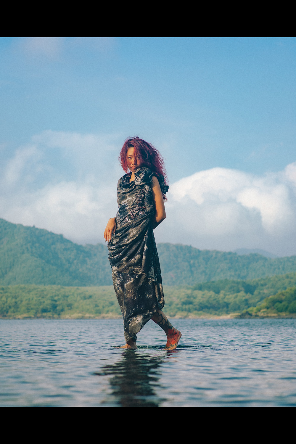 paranoid | HOUYHNHNM（フイナム）