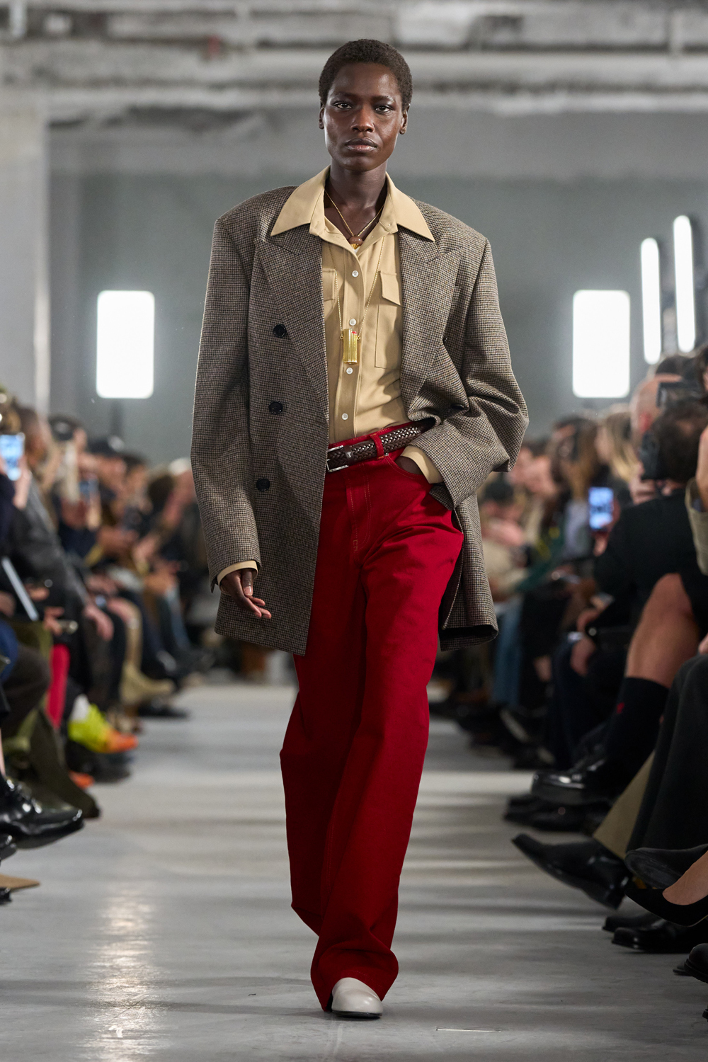 AMI PARIS | HOUYHNHNM (HOUYHNHNM)