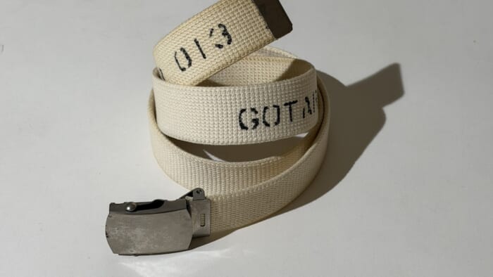 【Commune H フリマ】アメリカ製のガチャベルはいかが？ きれいに入ったステンシルが魅力の軍モノです。