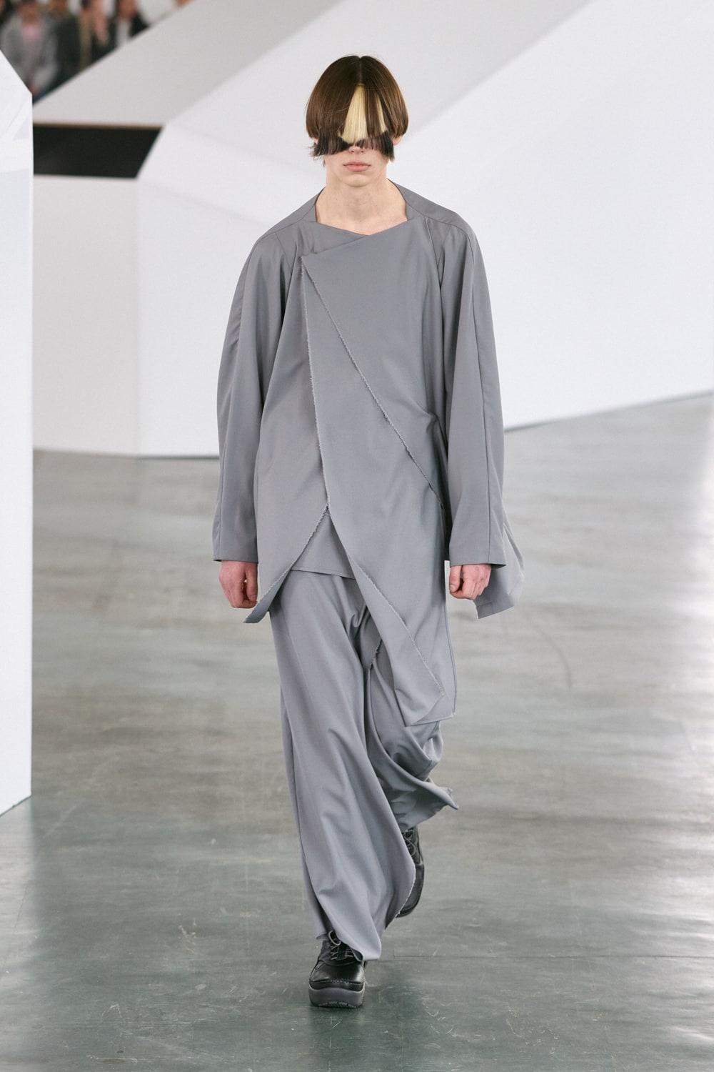 ぱ*ち様 Kiko Kostadinov KIKO KOSTADINOV | HOUYHNHNM（フイナム）