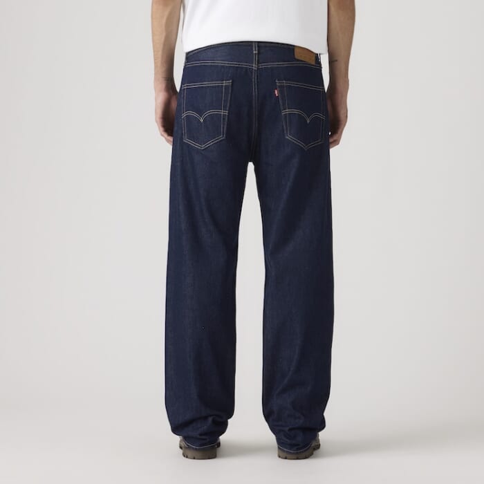 リーバイス®の501®に新シルエットが仲間入り。いまの気分は、リラックスフィットです。