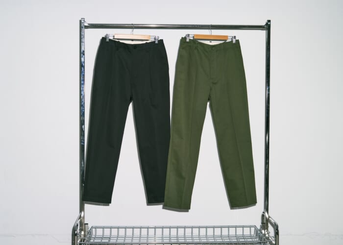 ユニバーサルオーバーオールの定番トラウザーがフルリビルド。真のデイリーパンツへと進化を遂げています。