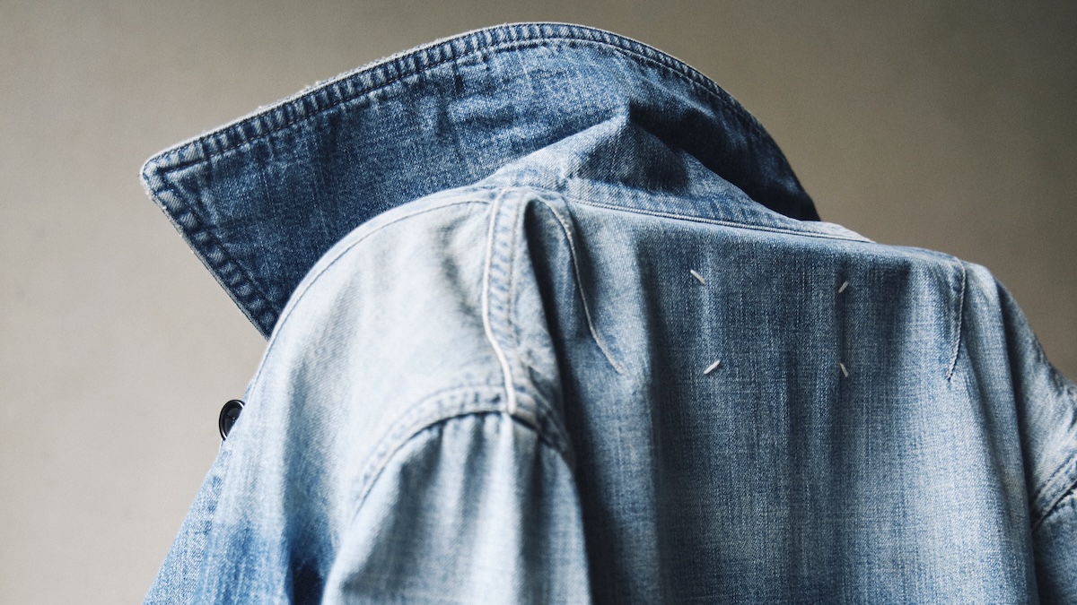 連載「憧れの逸品」No.442 加工の妙に唸らされたメゾン マルジェラのデニムシャツ。