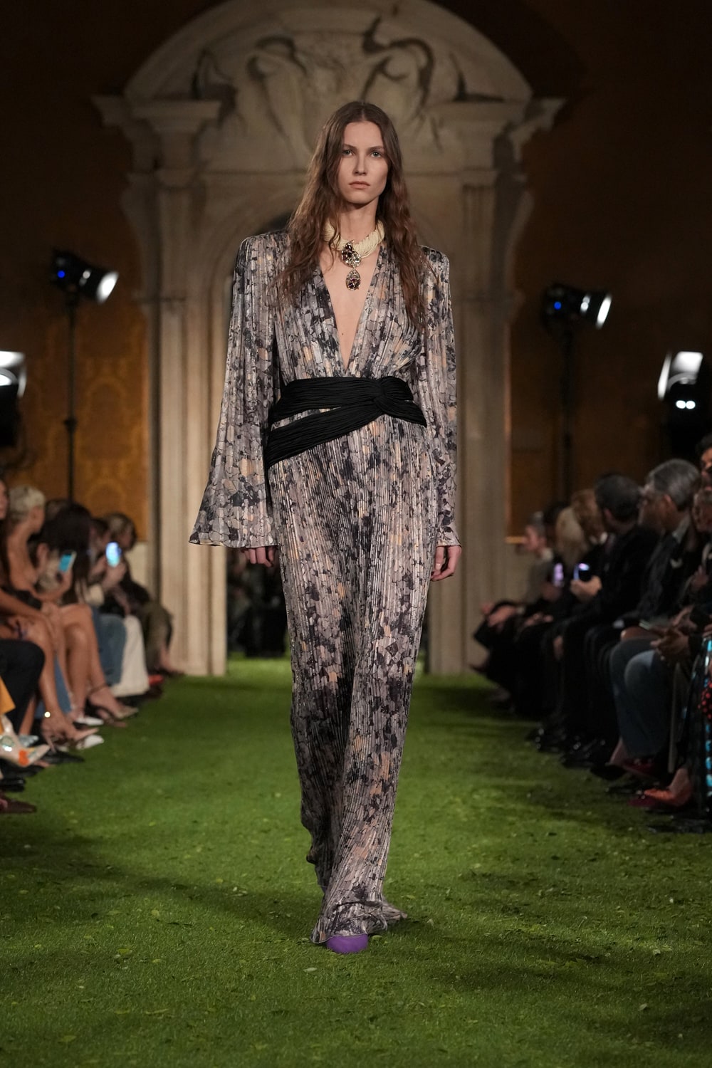 VALENTINO | HOUYHNHNM (HOUYHNHNM)