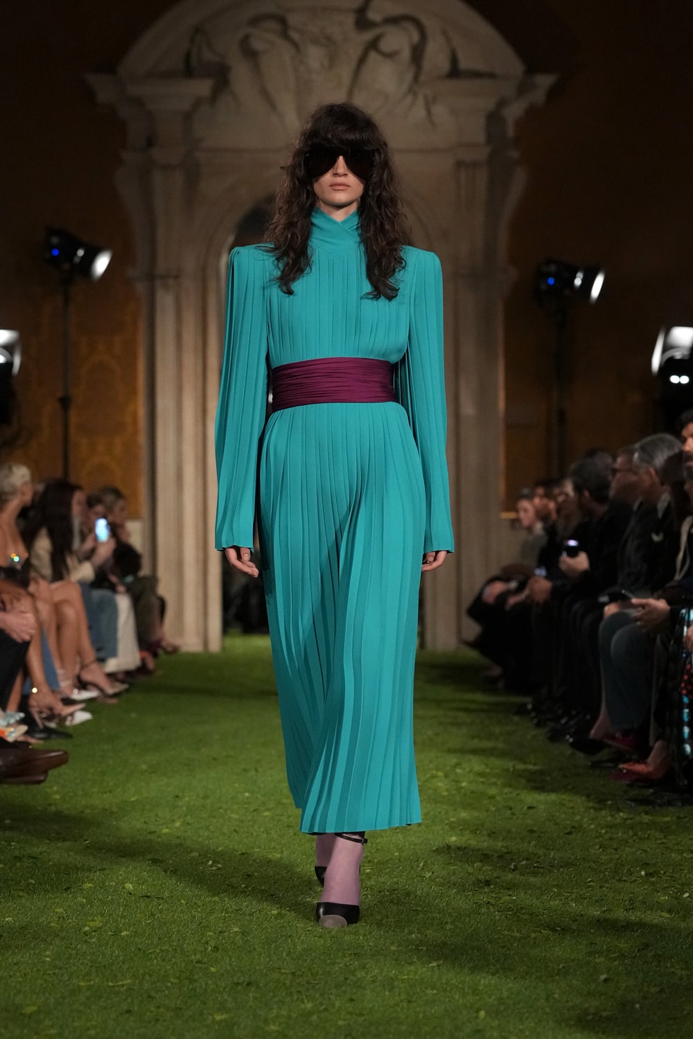 VALENTINO トワルイノコグラフ Vロゴ ブルー ボウタイ ワンピース フリル付きボウタイリボンストライプワンピース