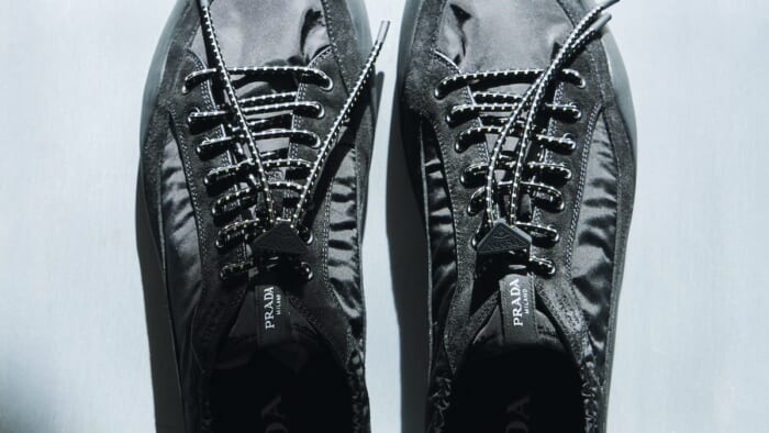 連載「憧れの逸品」No.446 ロープロファイルの大本命に躍り出たプラダのスニーカー。