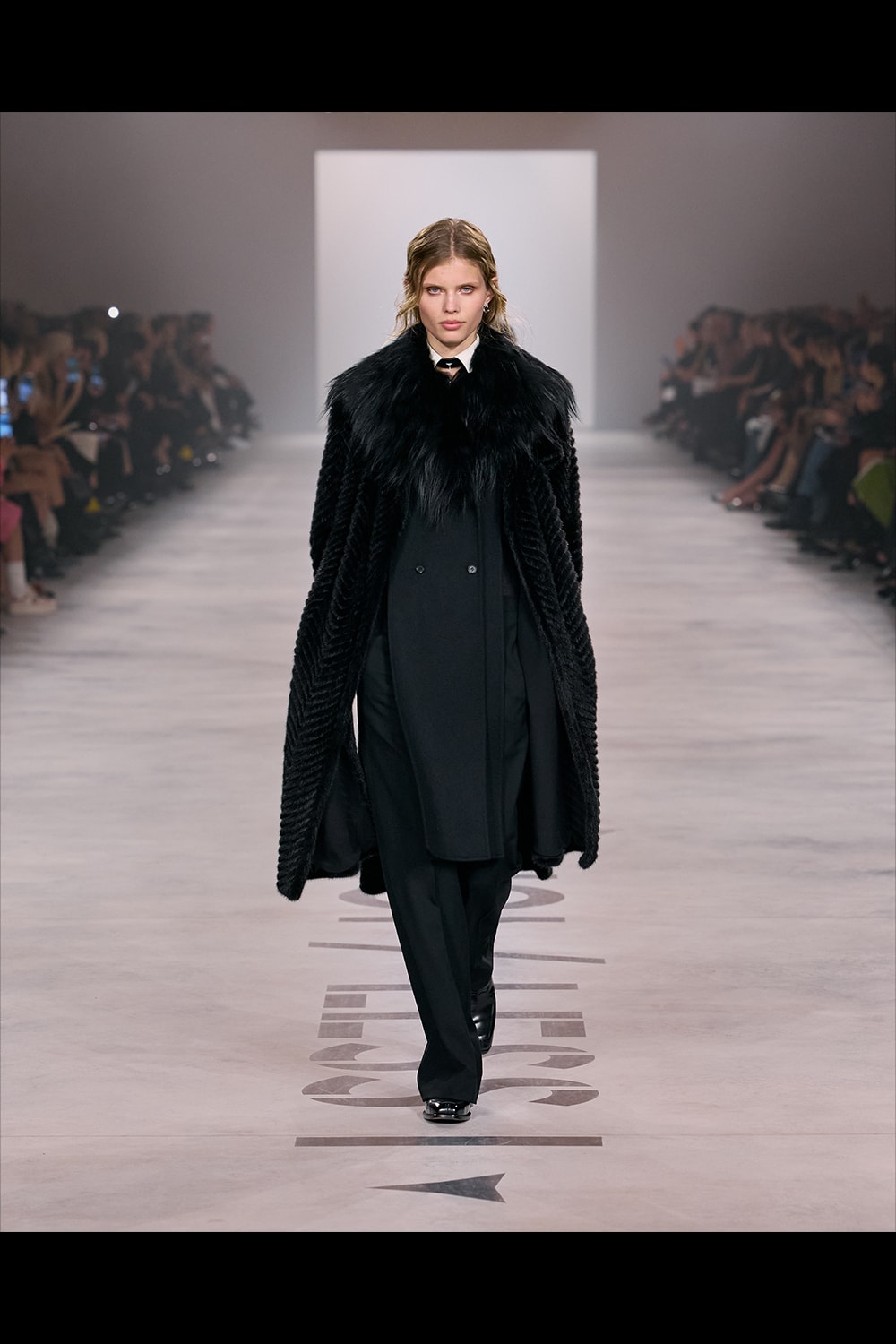 FENDI | HOUYHNHNM（フイナム）
