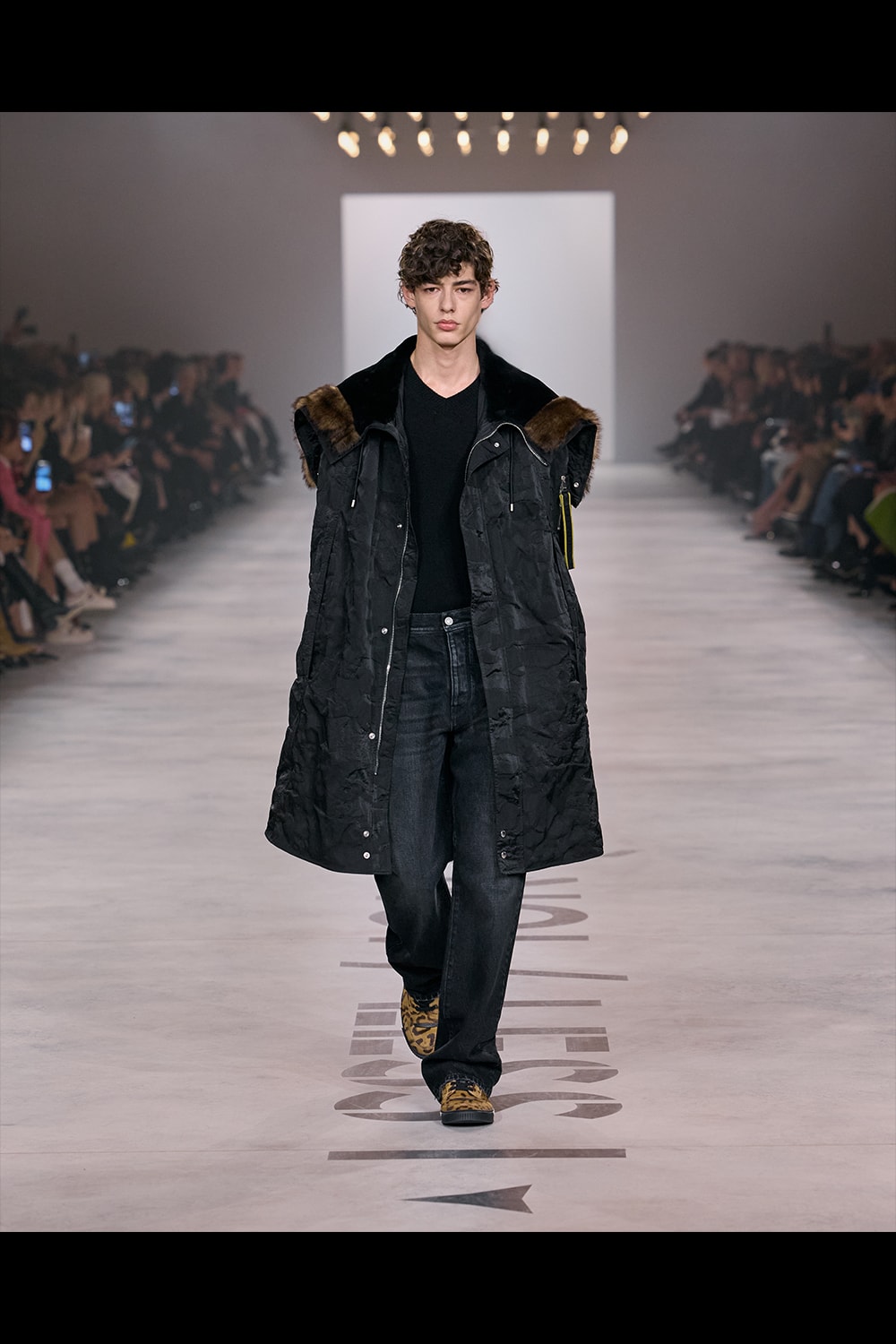 FENDI | HOUYHNHNM（フイナム）