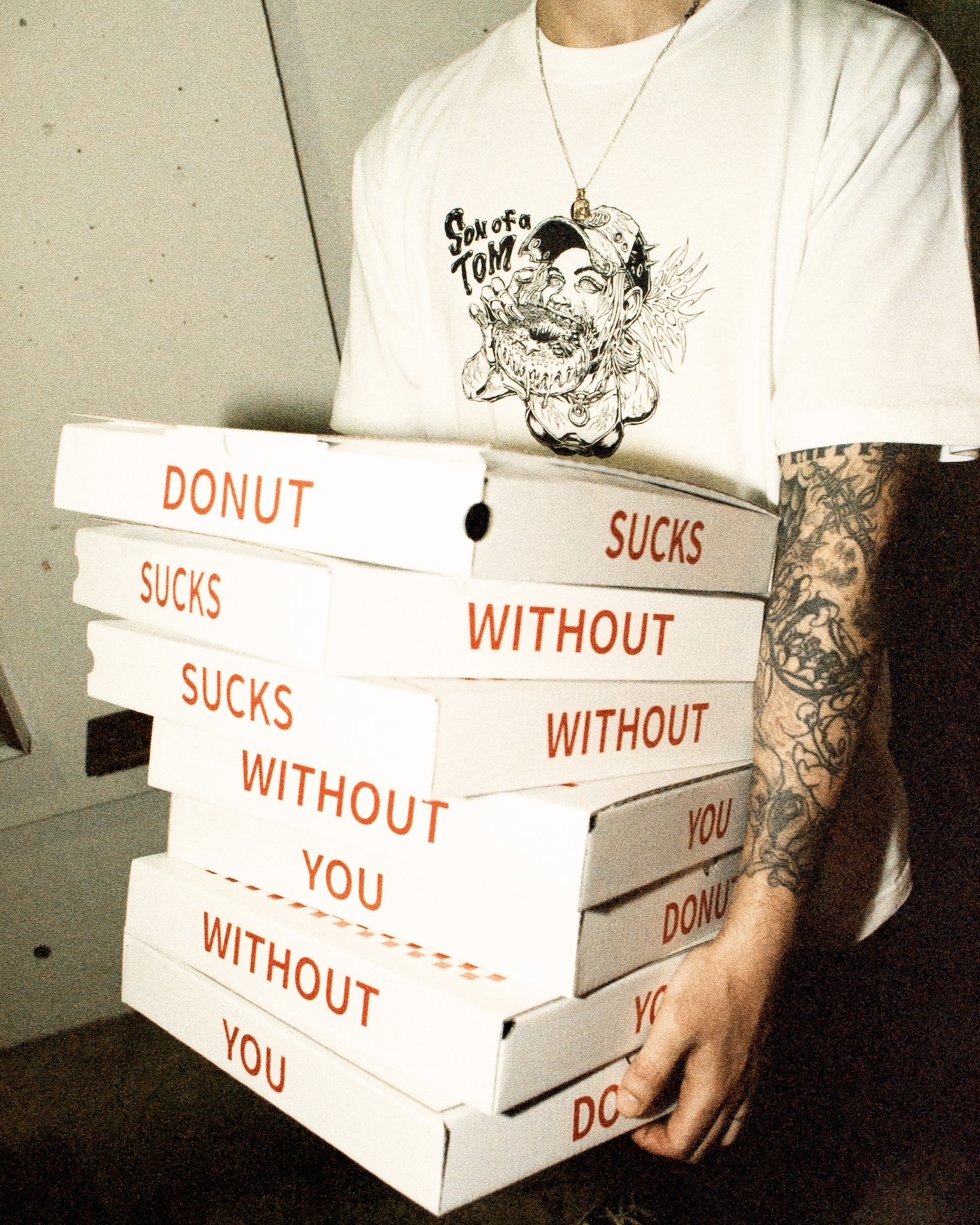 「SON OF A TOM」が話題のイラストレーター・JOHANNとコラボ。原宿のNOFREECOFFEEでリリースパーティーが開催されます。