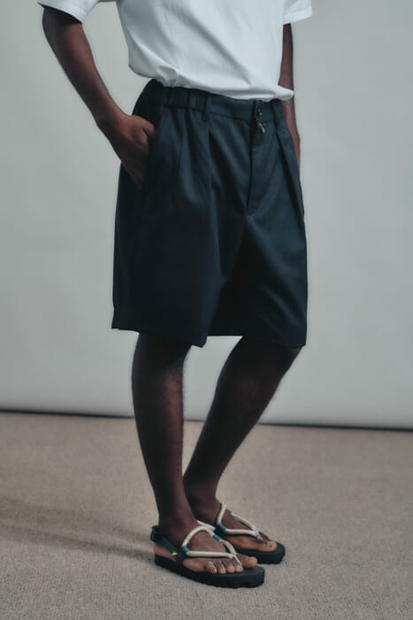 サンダルとは思えぬ安定感。イズネス×スイコックの最新作がまもなく発売です。